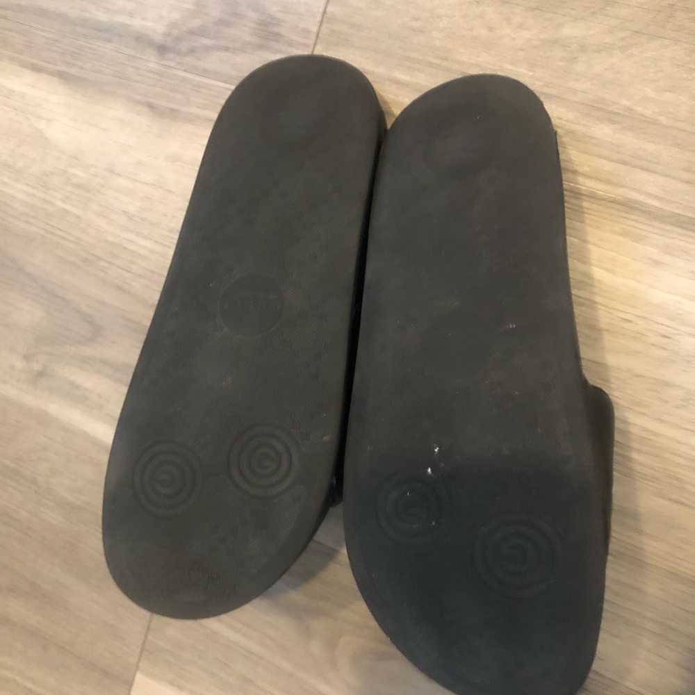 Gucci Children’s Rubber Slides - Picture 5 of 7